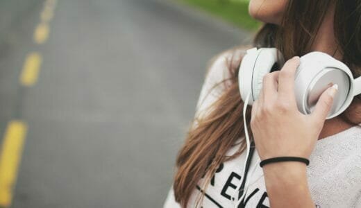 【脳科学】音楽を聞きながら勉強はダメ!? 音楽が脳に与える影響を分析