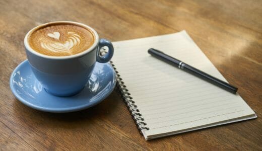 勉強中にカフェインを取ると集中力アップ！？その理由を解説